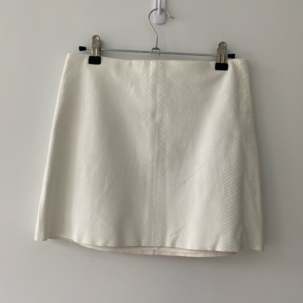 Alice + Olivia Leather mini skirt